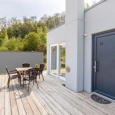 Luxurioser 4 Personen Bungalow Im Campingpark Eifel