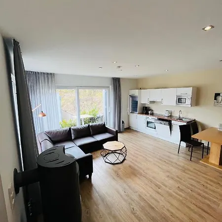 Nyaraló Luxurioser 4 Personen Bungalow Im Campingpark Eifel